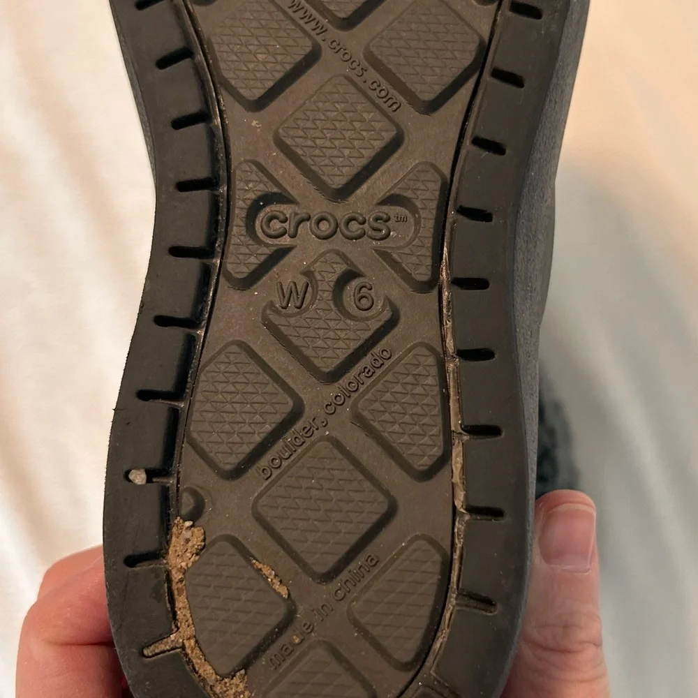 Crocs Black & Gray Lined Furry Winter Rain Boots​ Slip On Sz 6 Waterproof Fall